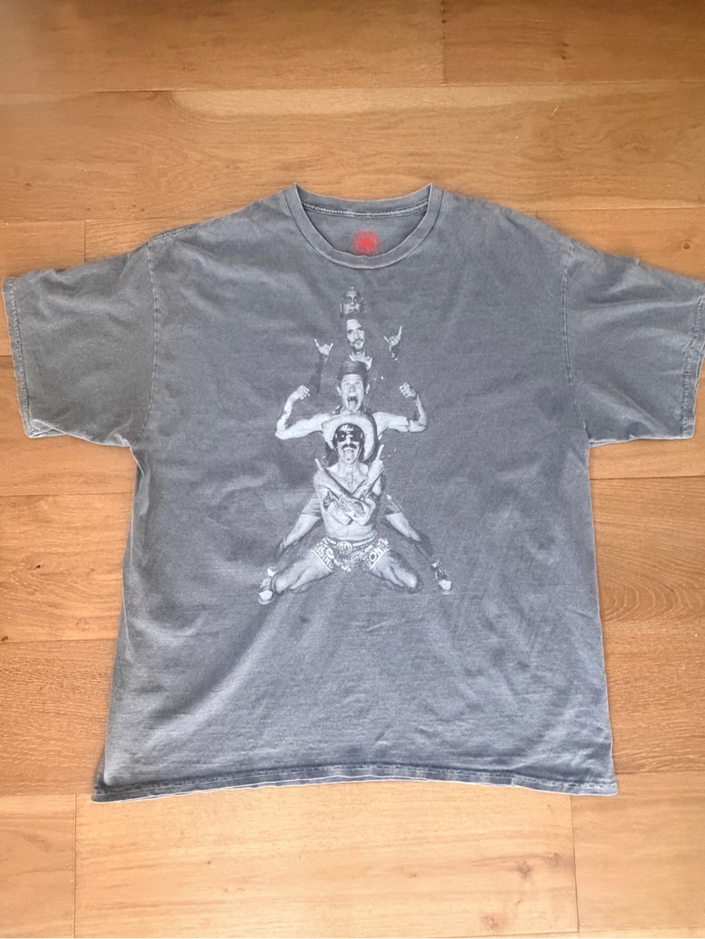 Red Hot Chili Peppers Unlimited Love World Tour 2023 Official Band Tee Mens XL